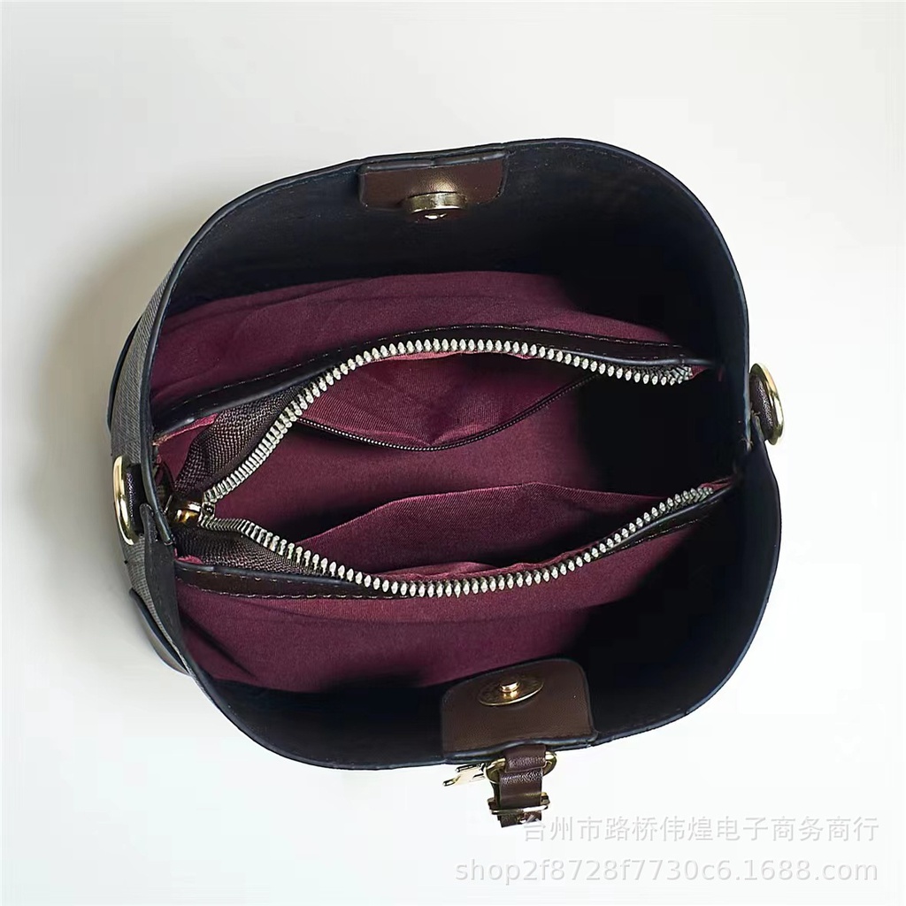 CR7930BlackBeige