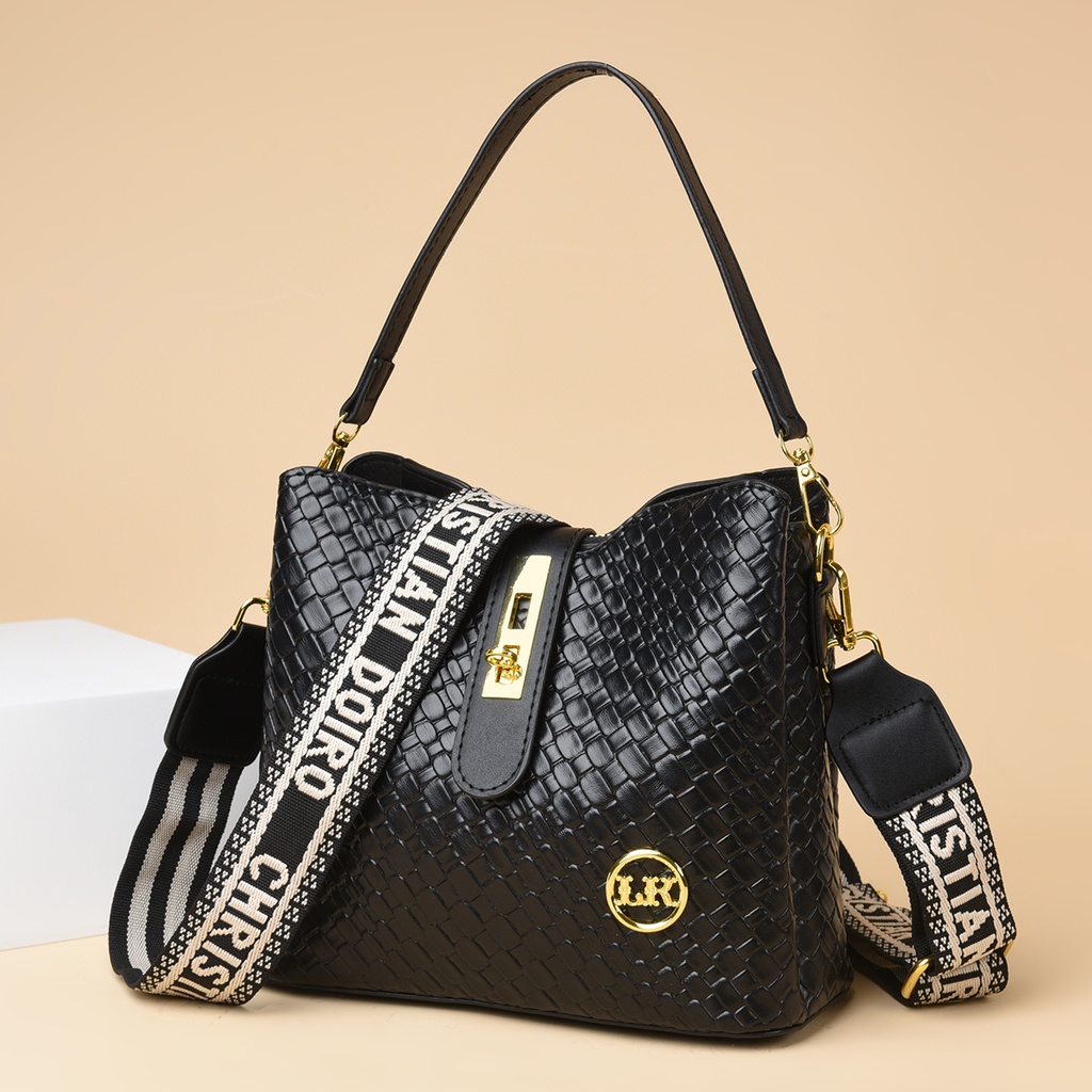 CR8857Black-925