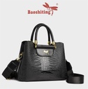 CR8873Black-016