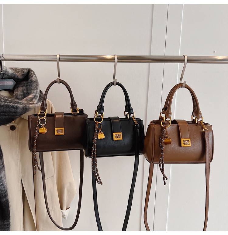 CR8881Brown-1291