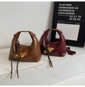 CR8921Red-6205