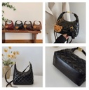 CR8938Black-9752