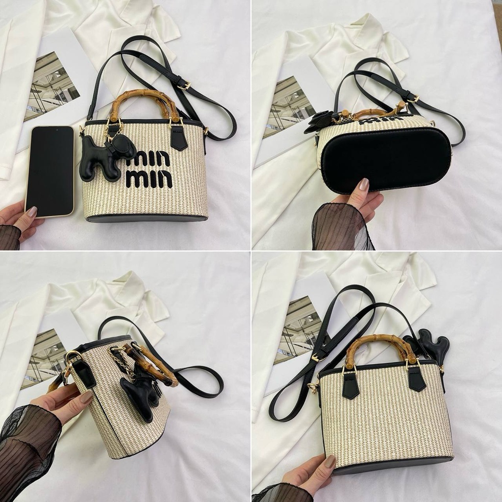 CR8939Black-8005