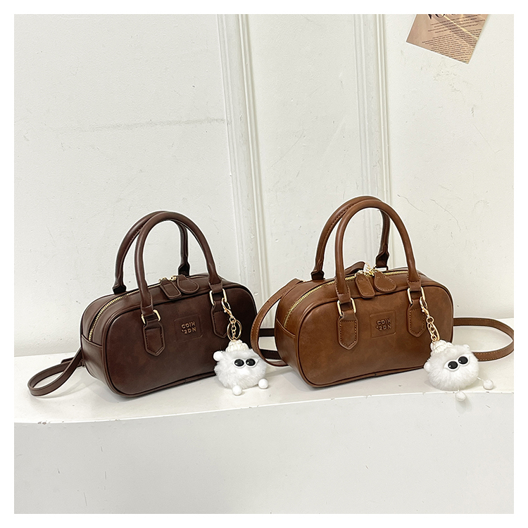 CR8906Brown-406