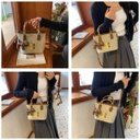 CR8913Brown-8025-1