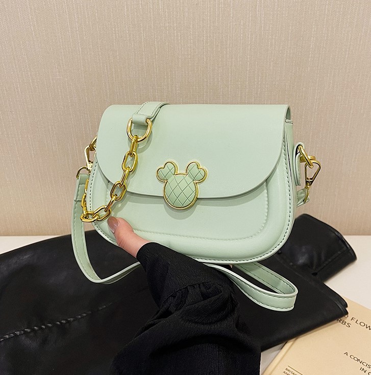 CR8228Green-475