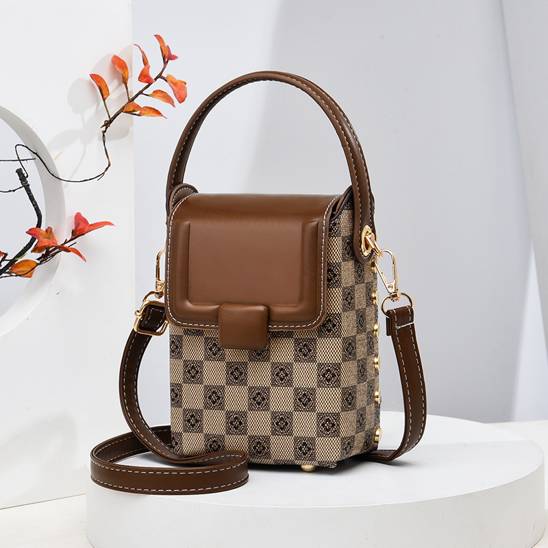 CR8798GridKhaki-3909
