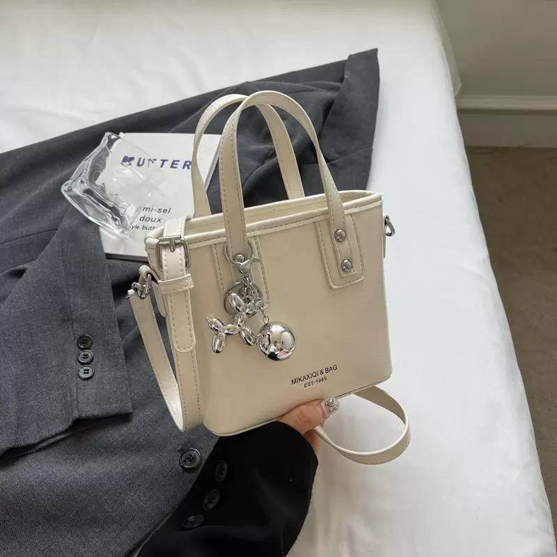 CR8864White-5619 Oleem