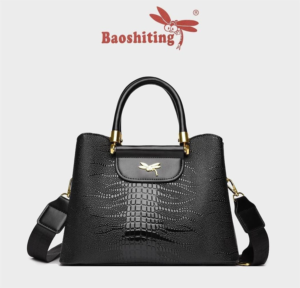 CR8873Black-016