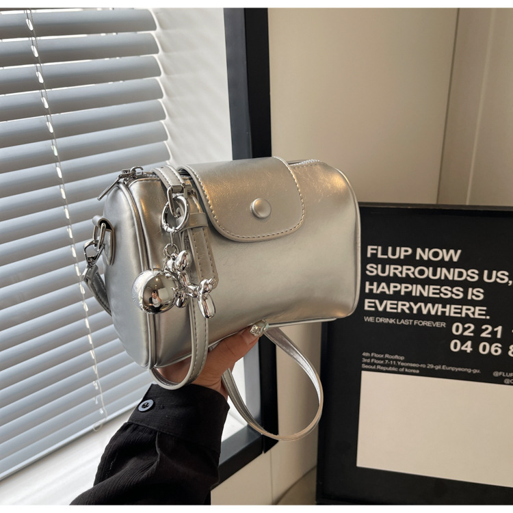 CR8886Silver-9821