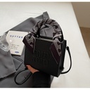 CR8912Black-2745