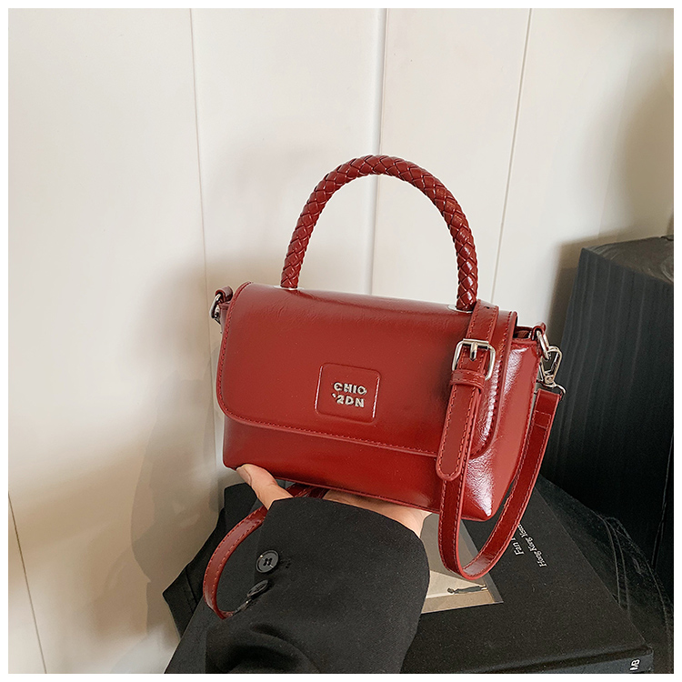 CR8903Red-27895