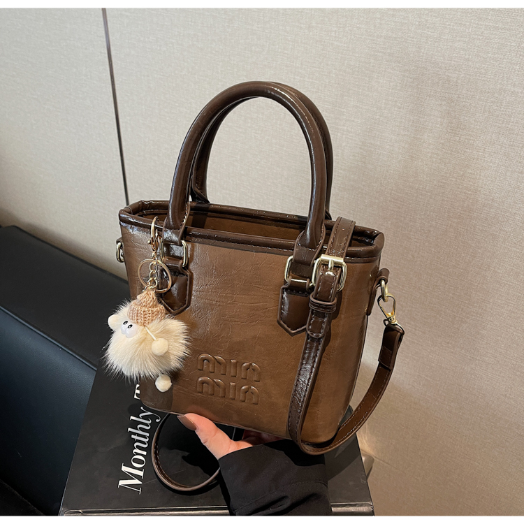 CR8918Brown-5259