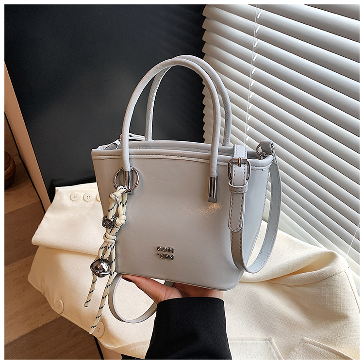 CR8922Blue-689