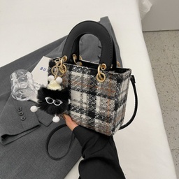 [8235BK] CR8235Black-8128