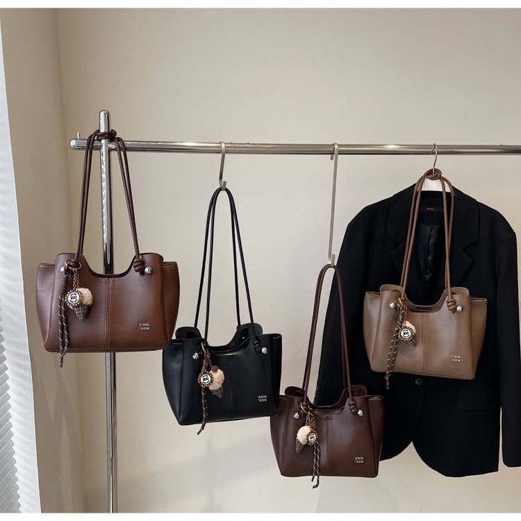 CR8883Brown-3026