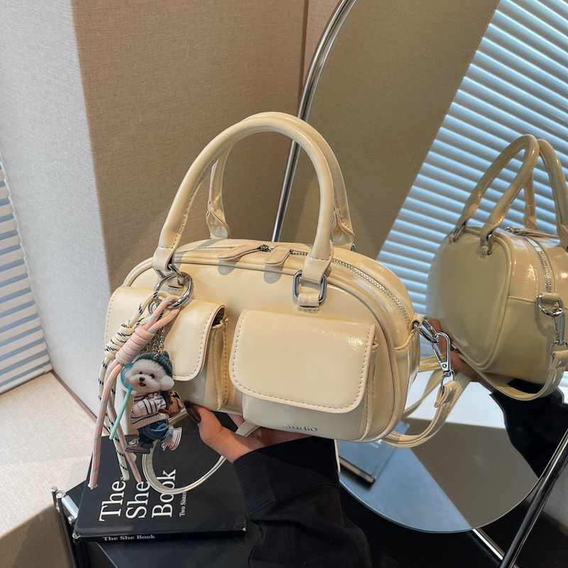 CR9189White-2252