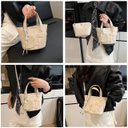 CR9230White-7914