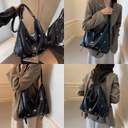 CR9299Black-2542