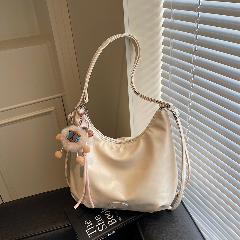 CR9205White-8363