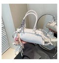CR9228White-745
