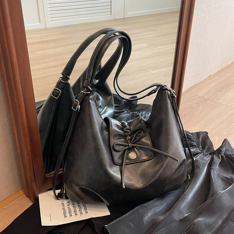 CR9318Black-0165